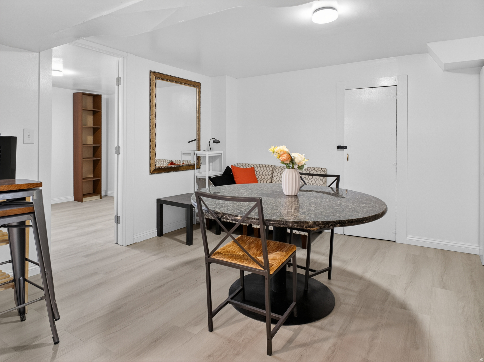 MEMMO GARDENS - Residential