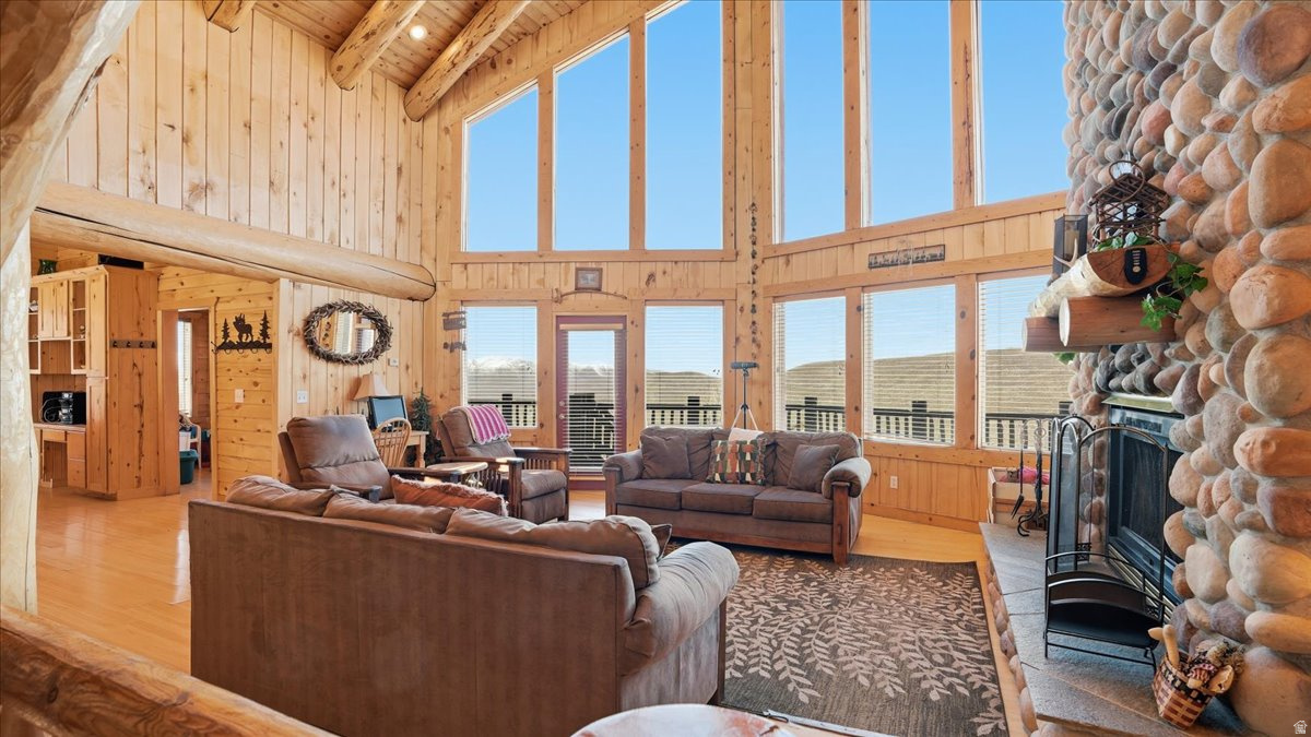 TIMBER LAKES - Residential