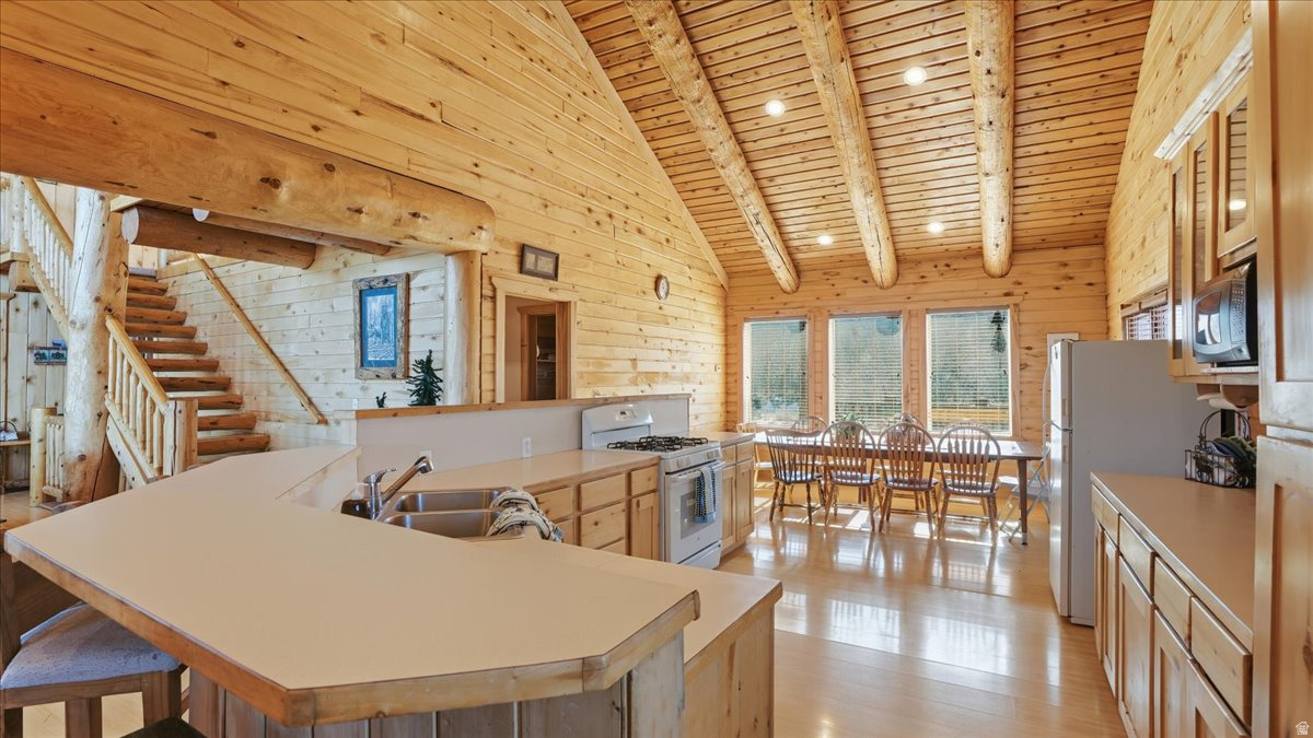 TIMBER LAKES - Residential