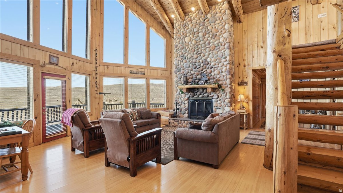 TIMBER LAKES - Residential