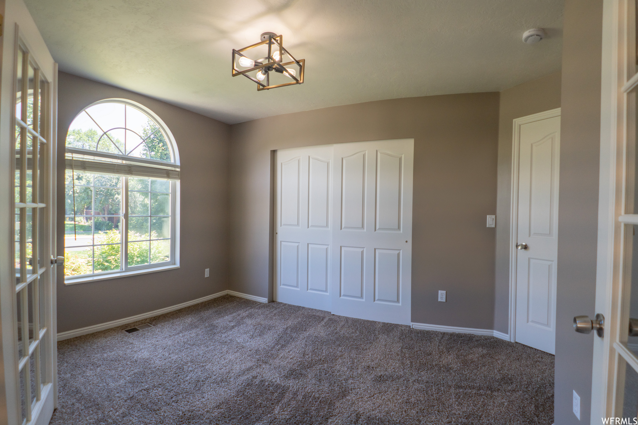 CRANBERRY HILL 17 - Residential