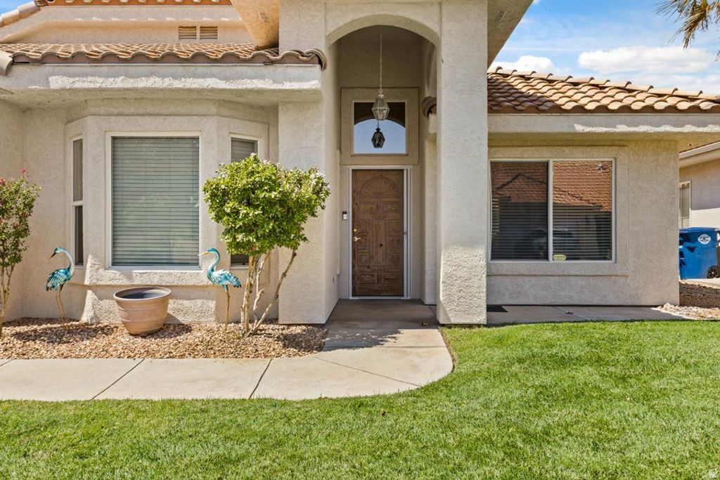 Photo of 1165 W INDIAN DR #223, Saint George, UT 84770 (MLS # 2136811)