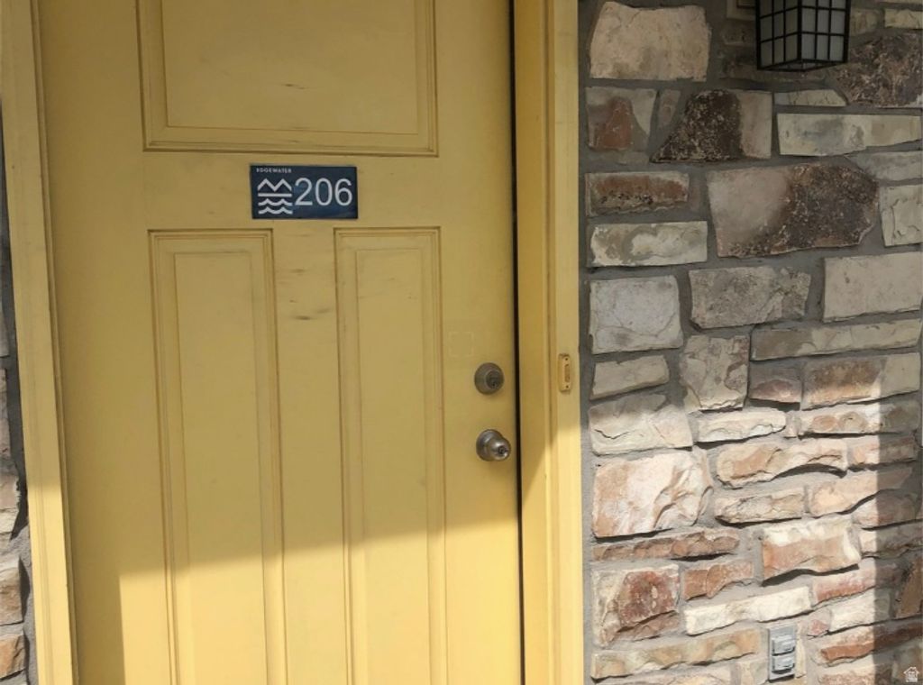 Photo of 206 N 750 E, Vineyard, UT 84059 (MLS # 2138703)