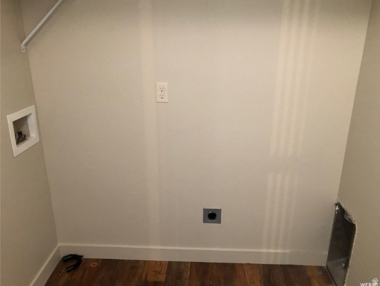 EDGEWATER AT GENEVA - Residential