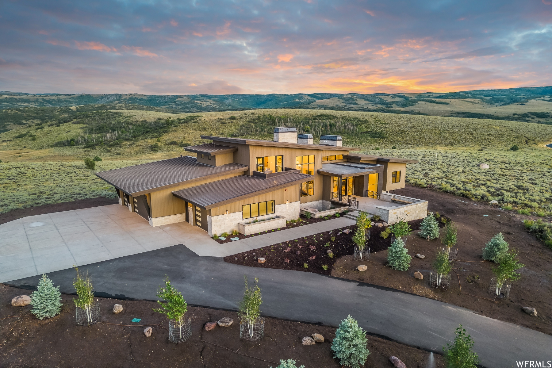 Kamas, Utah 84036, United States, 6 Bedrooms Bedrooms, ,6 BathroomsBathrooms,Residential,Pending,74556