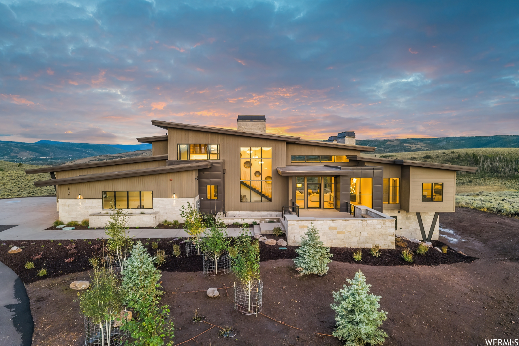 Kamas, Utah 84036, United States, 6 Bedrooms Bedrooms, ,6 BathroomsBathrooms,Residential,Pending,74556