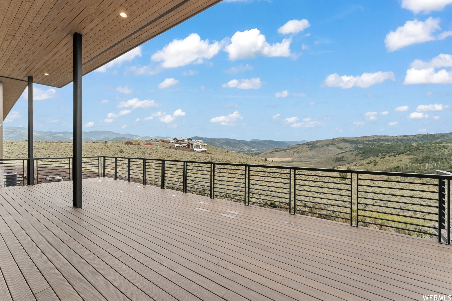 Kamas, Utah 84036, United States, 6 Bedrooms Bedrooms, ,6 BathroomsBathrooms,Residential,Pending,74556