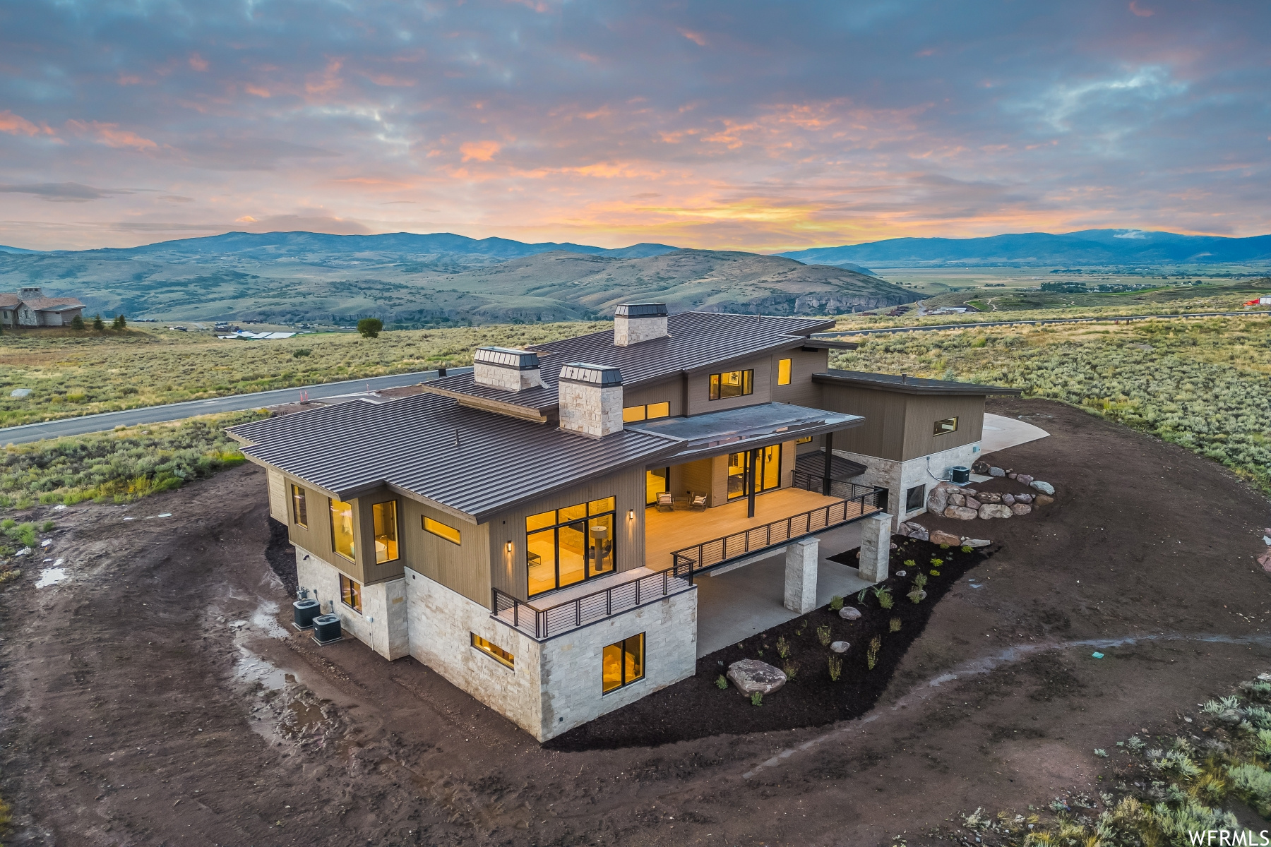 Kamas, Utah 84036, United States, 6 Bedrooms Bedrooms, ,6 BathroomsBathrooms,Residential,Pending,74556