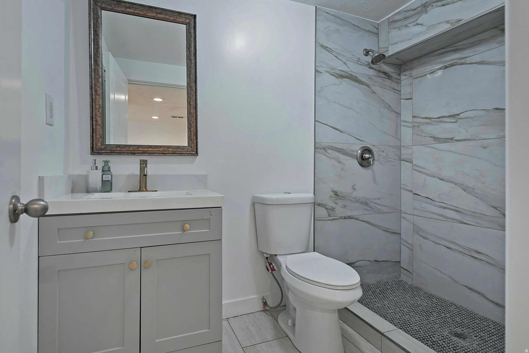 SOUTH HILLS - Residential