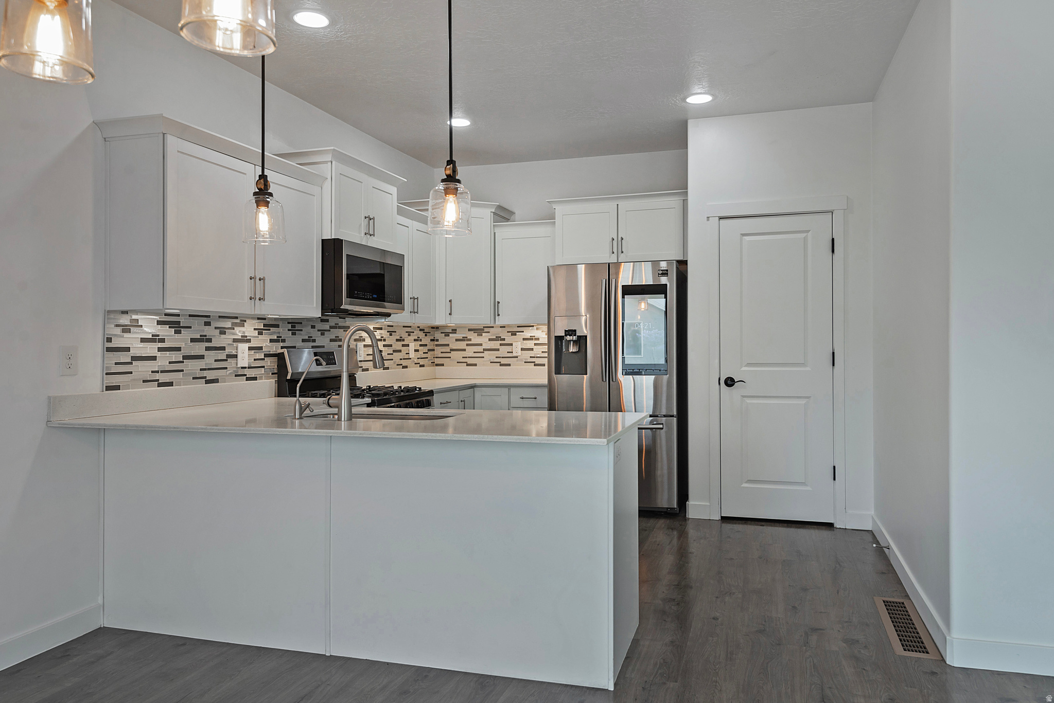 SOUTH HILLS - Residential