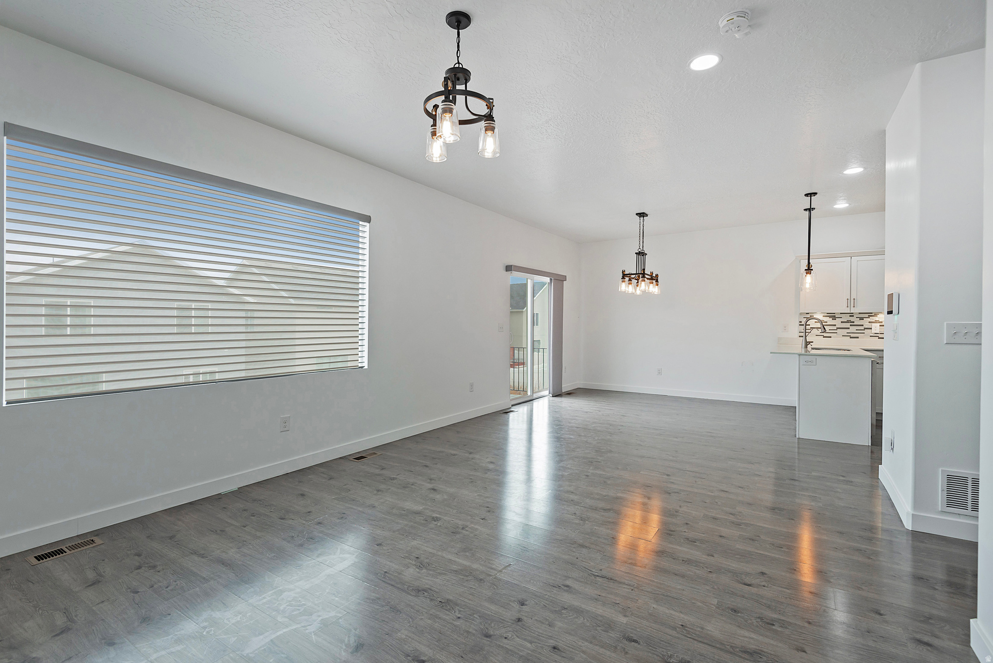 SOUTH HILLS - Residential