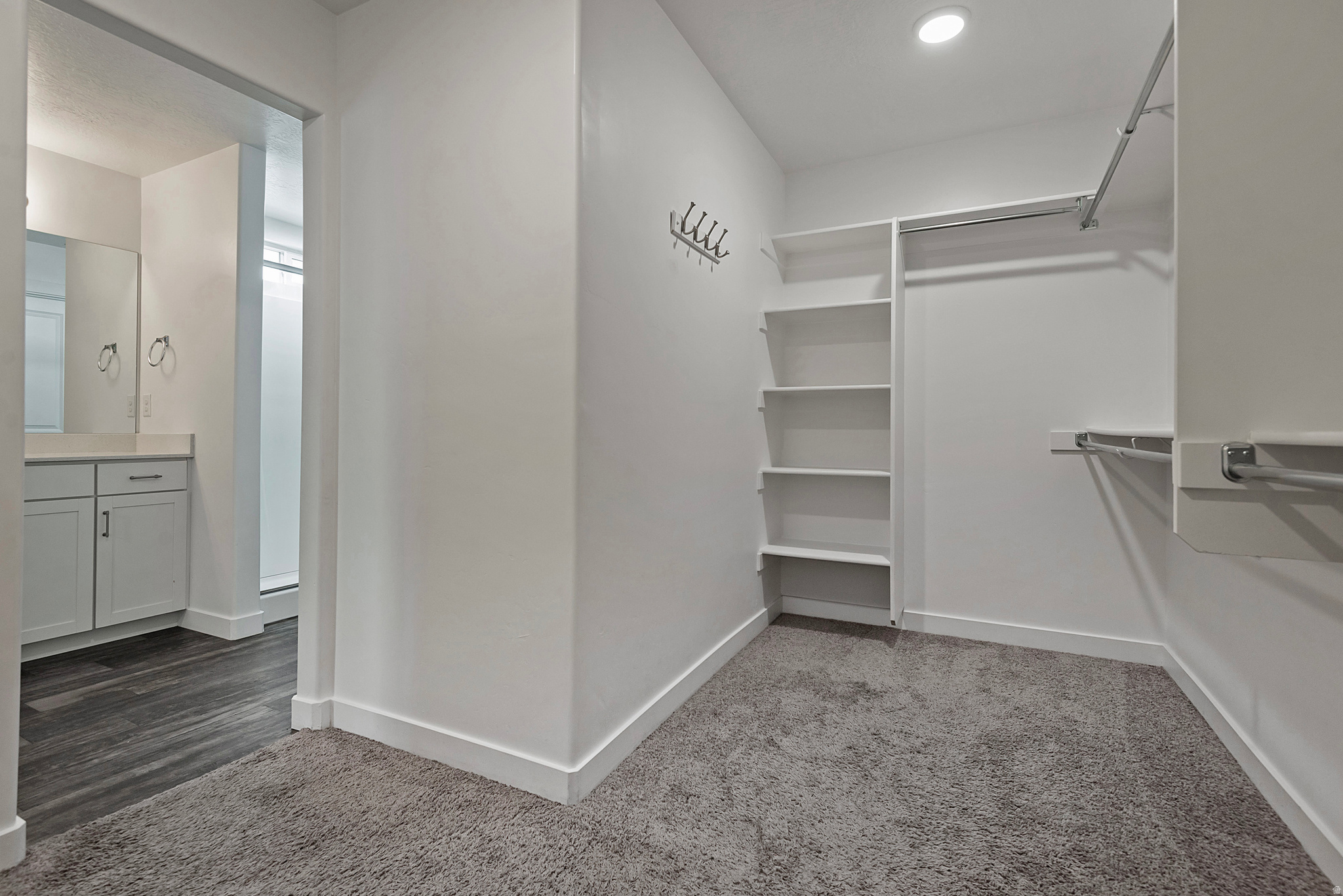 SOUTH HILLS - Residential