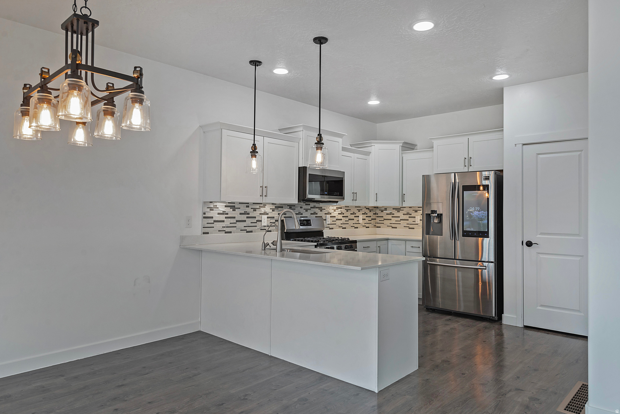 SOUTH HILLS - Residential