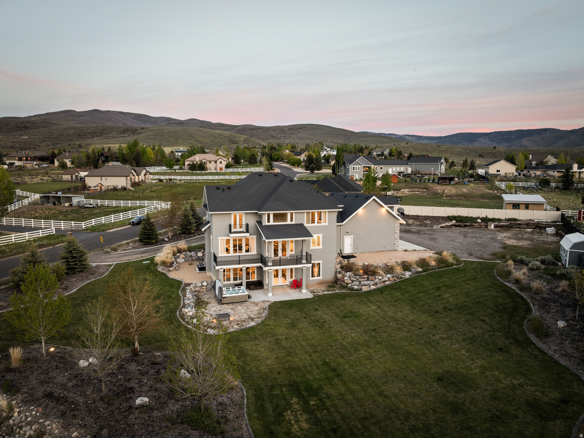 LAKE CREEK FARMS - Residential