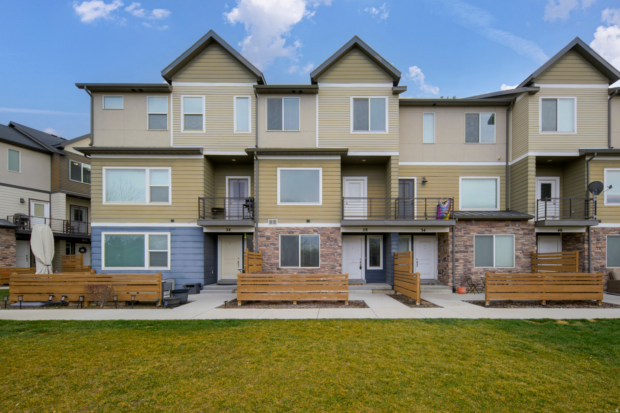 THE COMMONS AMENDED - Residential