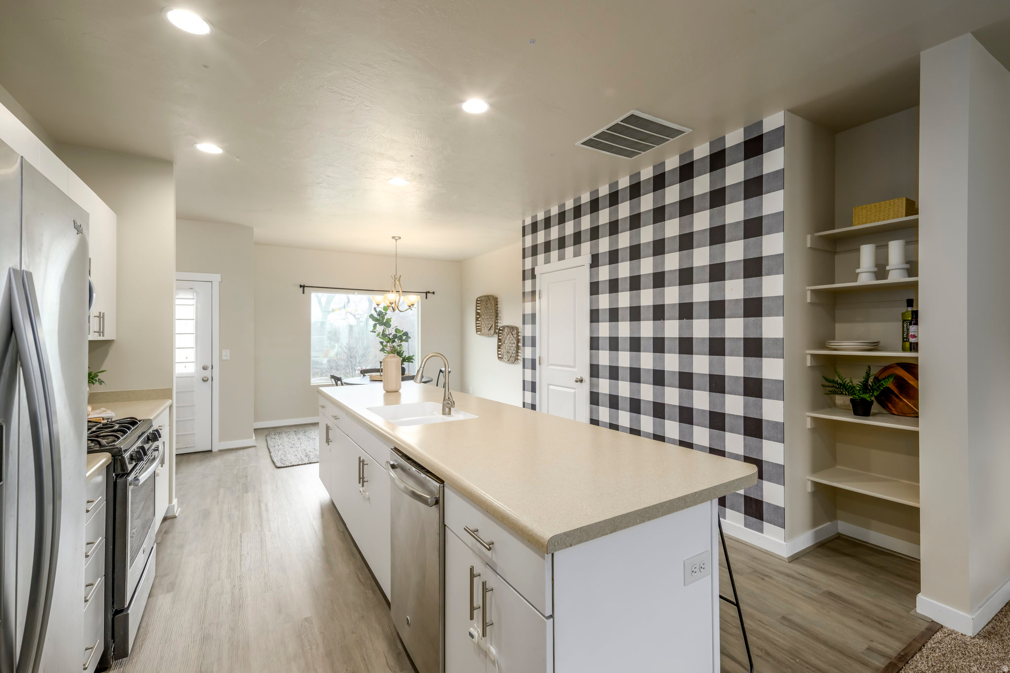 THE COMMONS AMENDED - Residential