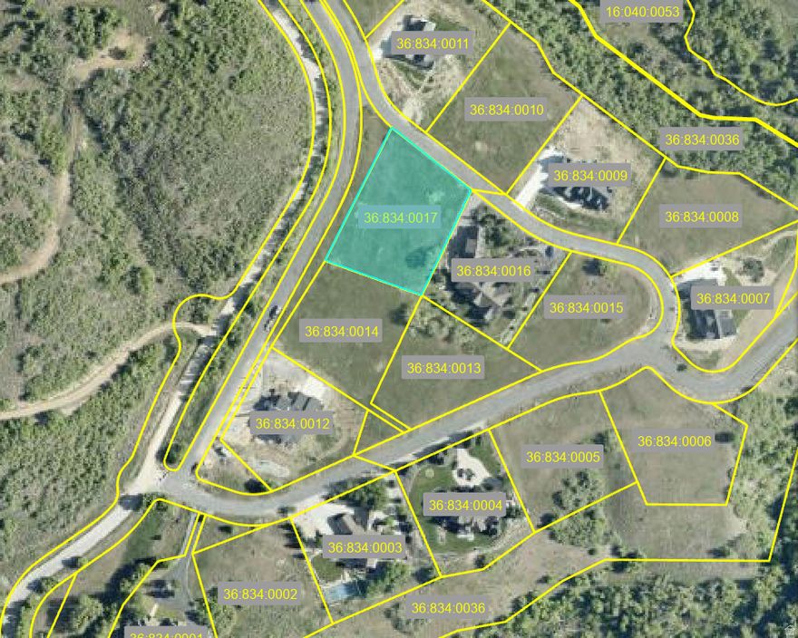 Awesome lot in Hobble Creek Canyon...perfect setting to build your dream home. Beautiful home being built in this community. Located within an exclusive gated community....privacy and security while still being just a short drive away from local conveniences. Perfect place to build your perfect home! Lot 14 next door available as well.