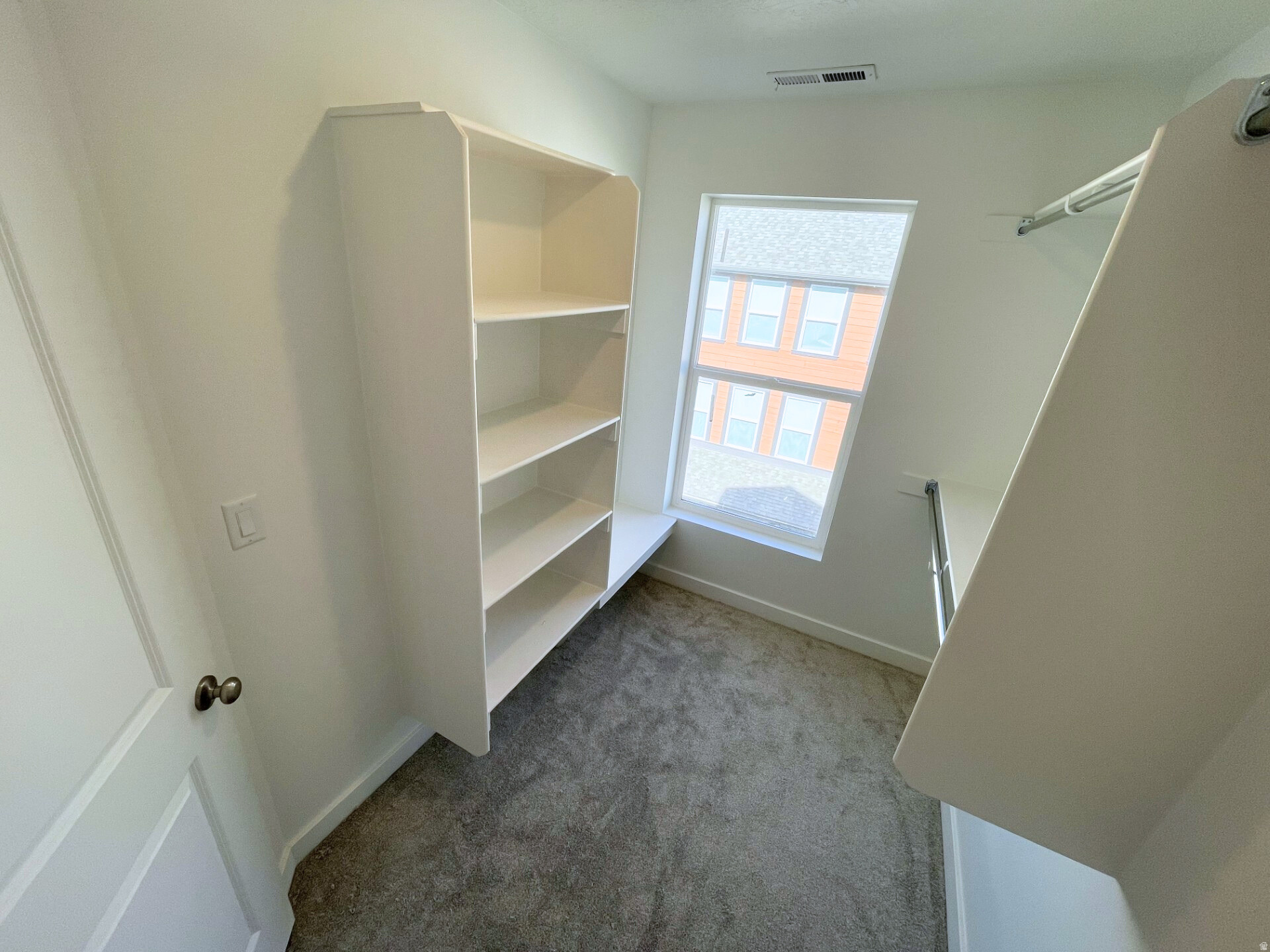 BEACON POINTE - Residential