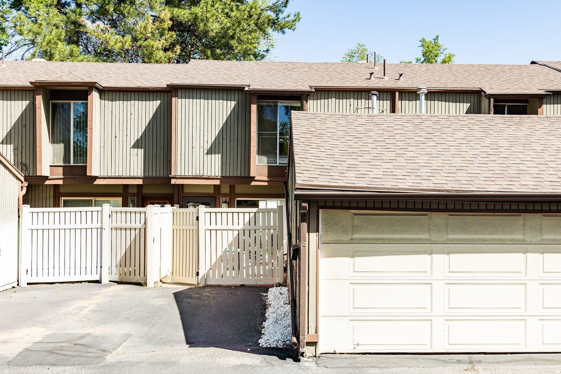 WILLOWS CONDM - Residential