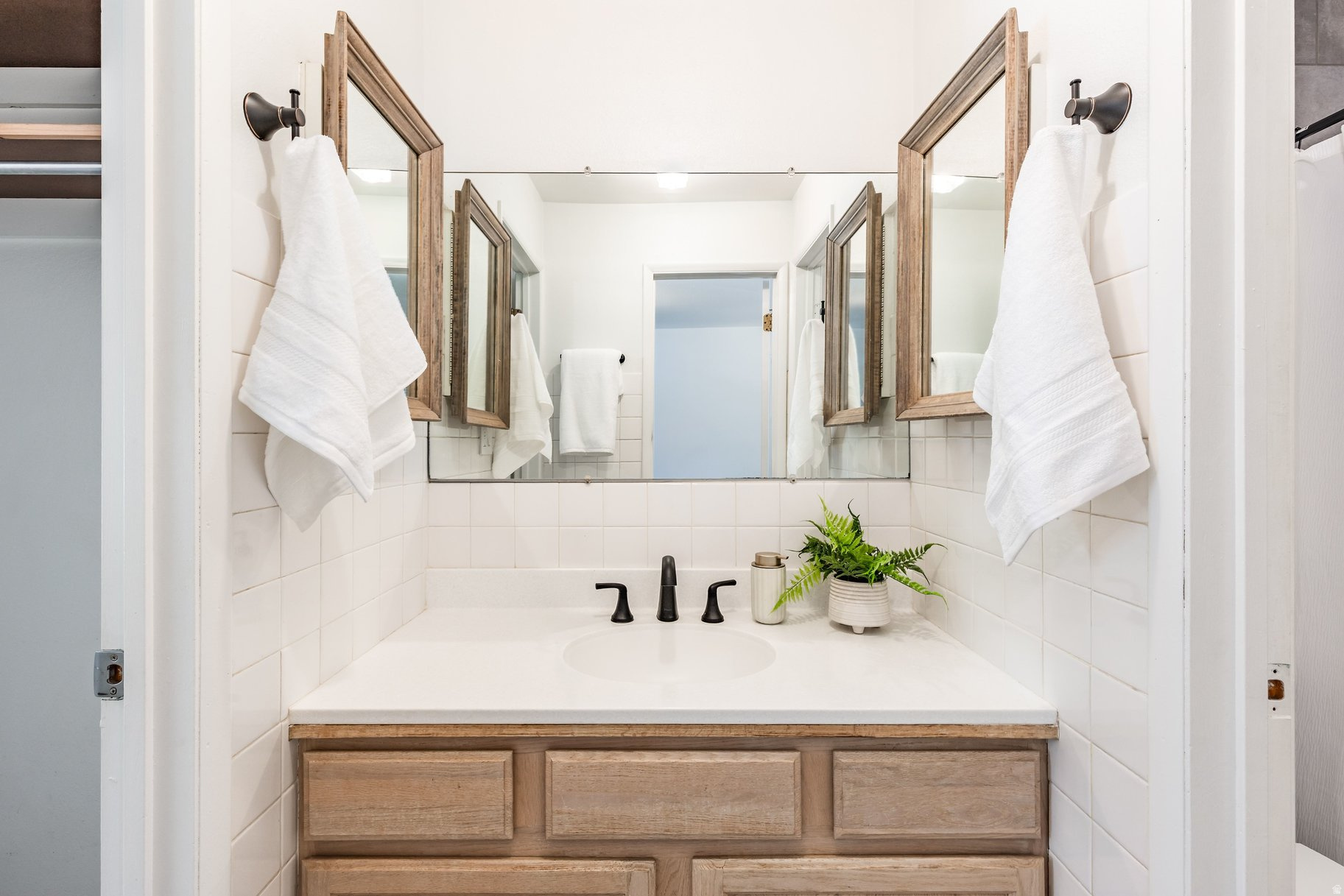 WILLOWS CONDM - Residential