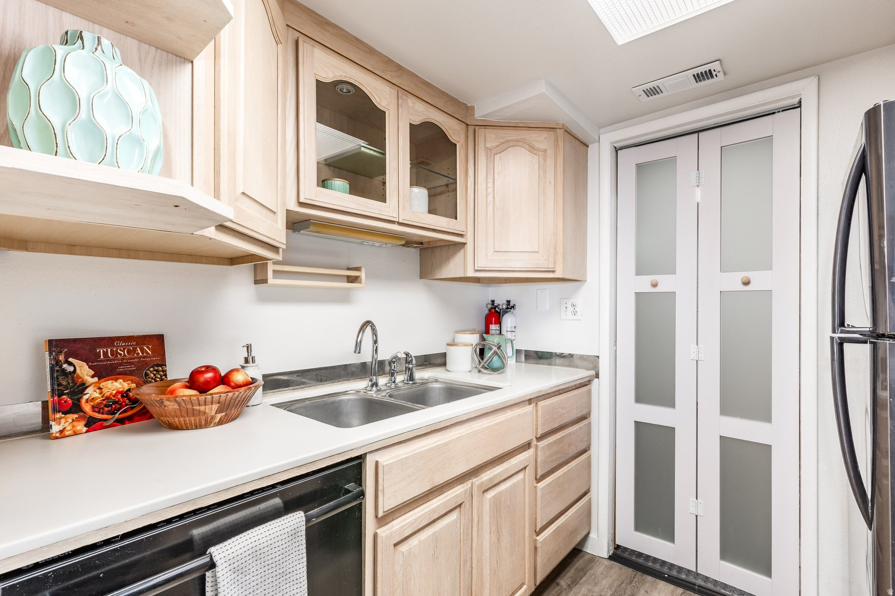 WILLOWS CONDM - Residential