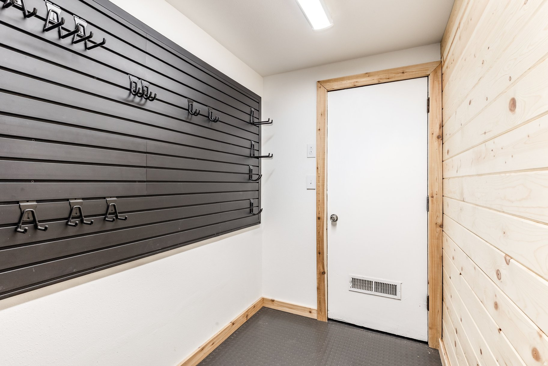 WILLOWS CONDM - Residential