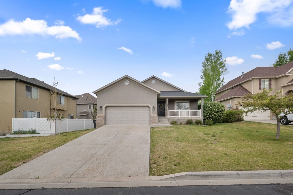 Photo of 451 E APPLE LN S, Pleasant Grove, UT 84062 (MLS # 2153777)