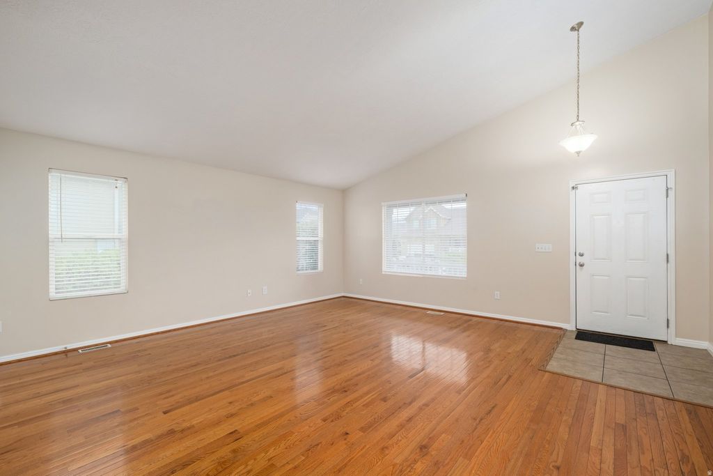 Photo of 451 E APPLE LN S, Pleasant Grove, UT 84062 (MLS # 2153777)