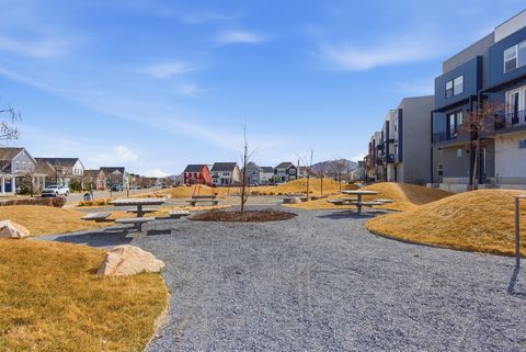 Tiny photo for 11344 S WILLOW WALK DR, South Jordan, UT 84009 (MLS # 2140142)