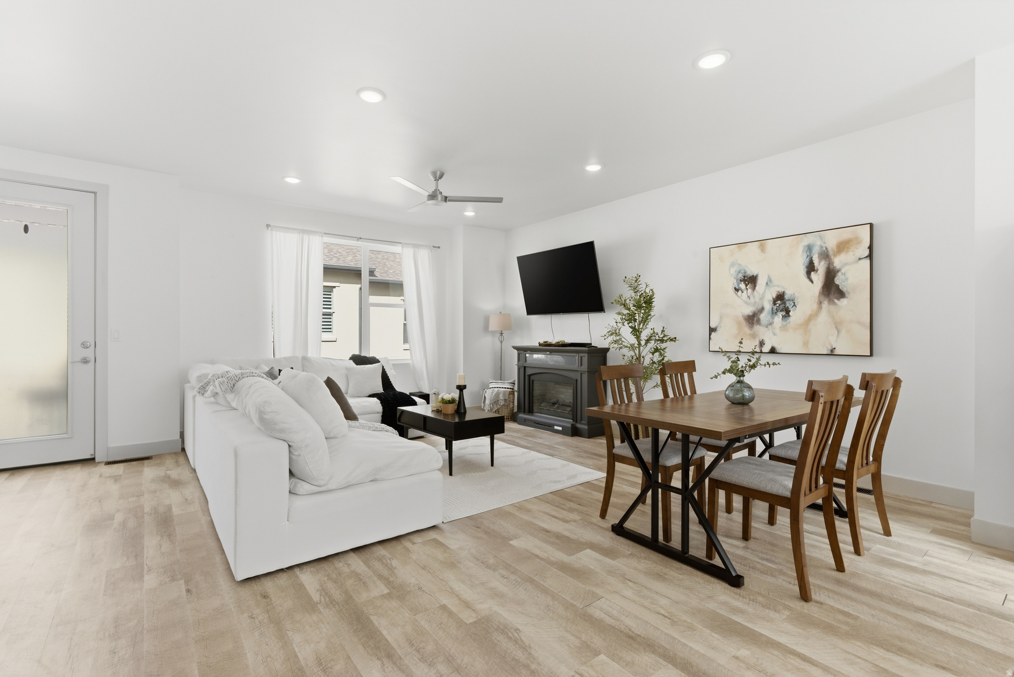 HIGHLAND PARK VILLAGE – DAYBREAK - Residential