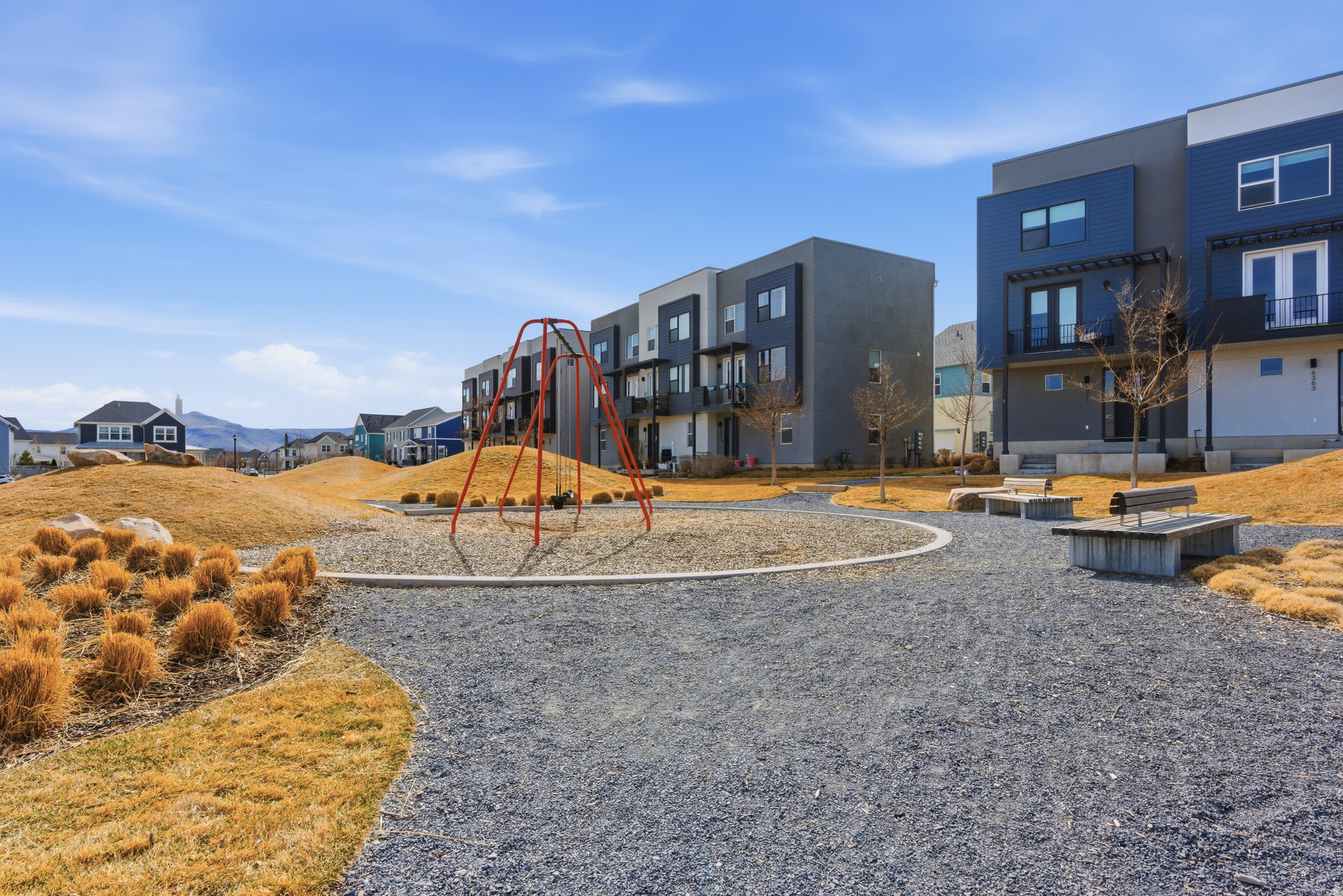 HIGHLAND PARK VILLAGE – DAYBREAK - Residential