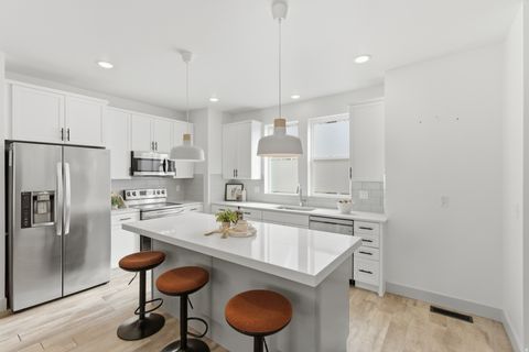 Tiny photo for 11344 S WILLOW WALK DR, South Jordan, UT 84009 (MLS # 2140142)