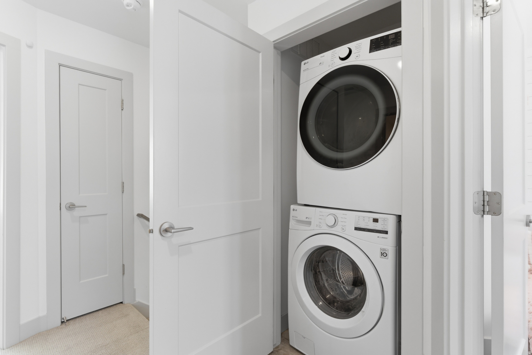 HIGHLAND PARK VILLAGE – DAYBREAK - Residential