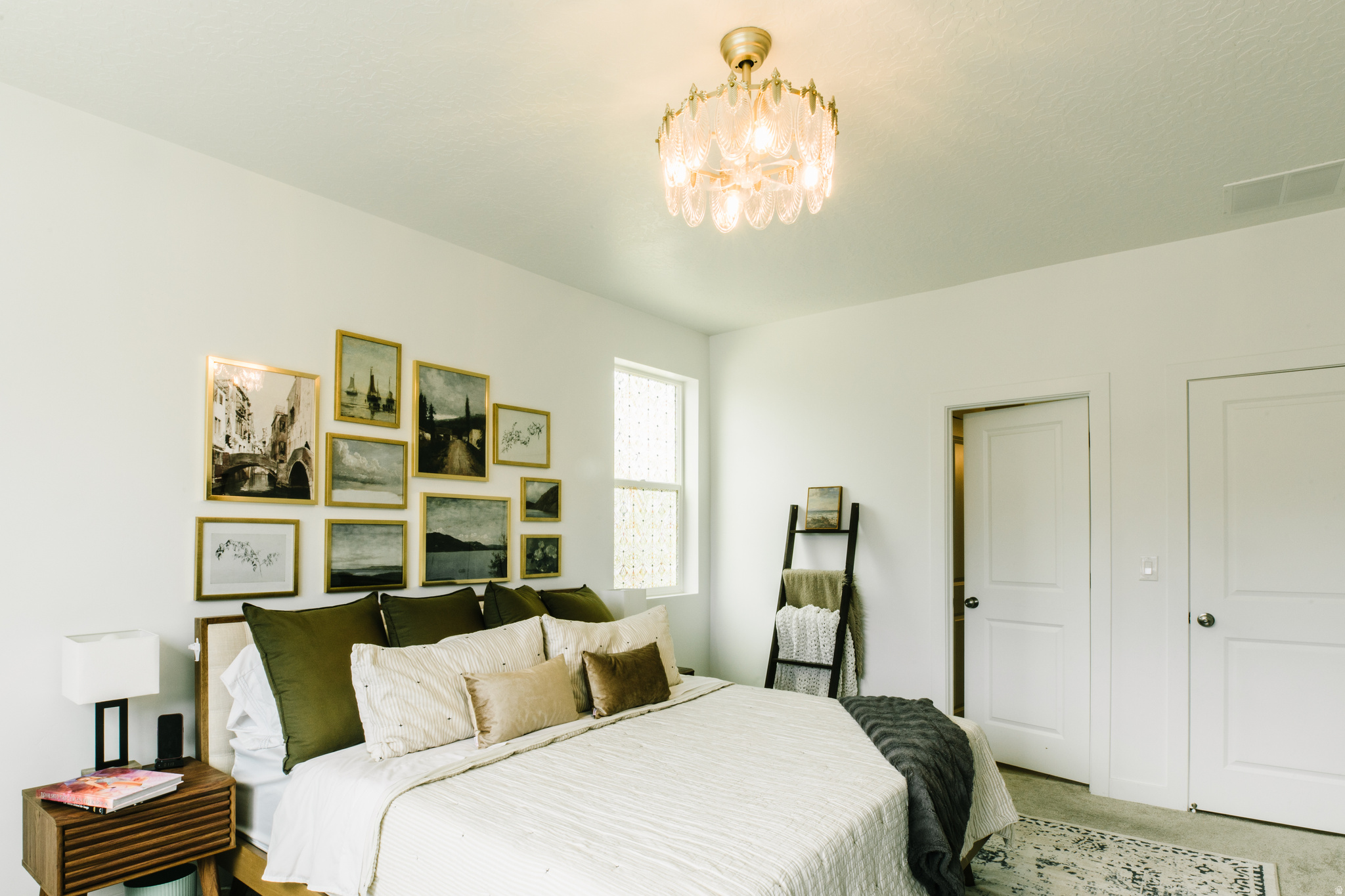 MAPLETON HEIGHTS - Residential