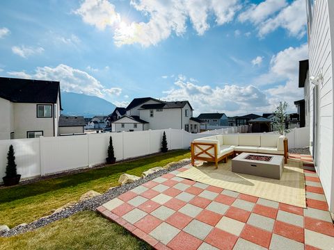 Tiny photo for 831 W ROCK RIDGE DR S, Mapleton, UT 84664 (MLS # 2137237)