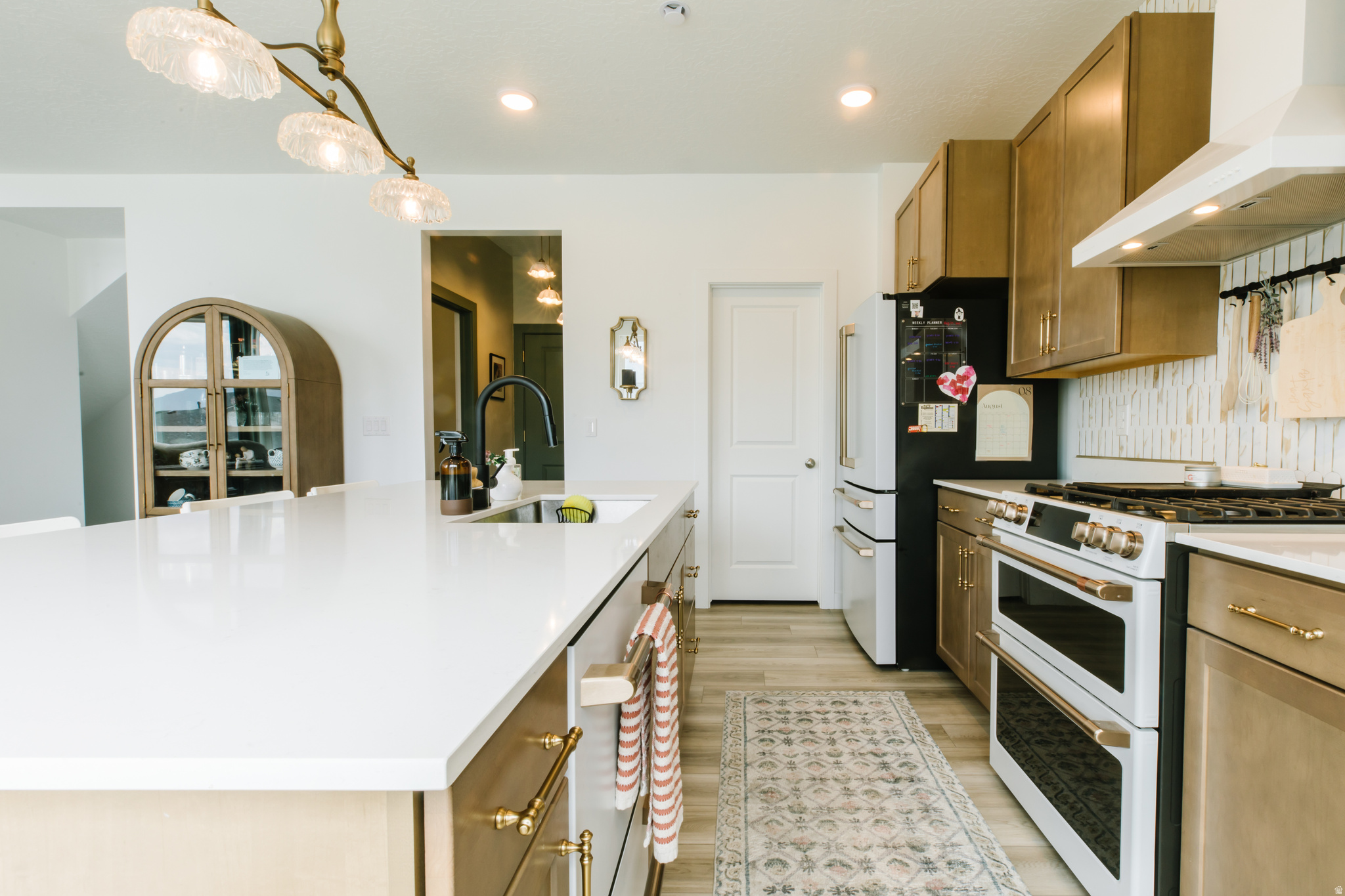 MAPLETON HEIGHTS - Residential