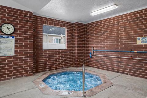 Tiny photo for 1693 W PEACEFUL VIEW WAY Way W, South Jordan, UT 84095 (MLS # 2137775)