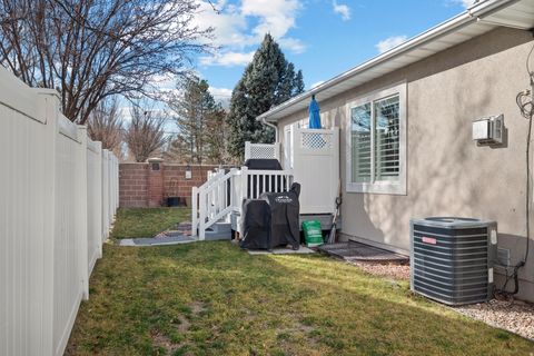 Tiny photo for 1693 W PEACEFUL VIEW WAY Way W, South Jordan, UT 84095 (MLS # 2137775)