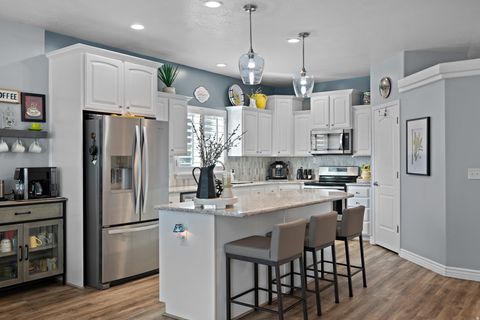 Tiny photo for 1693 W PEACEFUL VIEW WAY Way W, South Jordan, UT 84095 (MLS # 2137775)