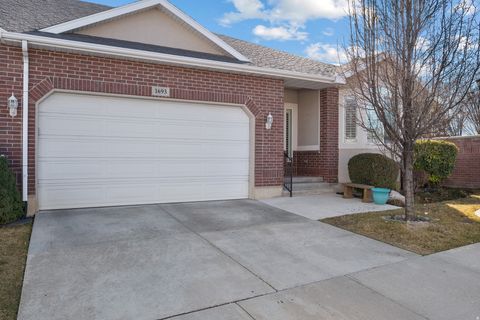 Tiny photo for 1693 W PEACEFUL VIEW WAY Way W, South Jordan, UT 84095 (MLS # 2137775)
