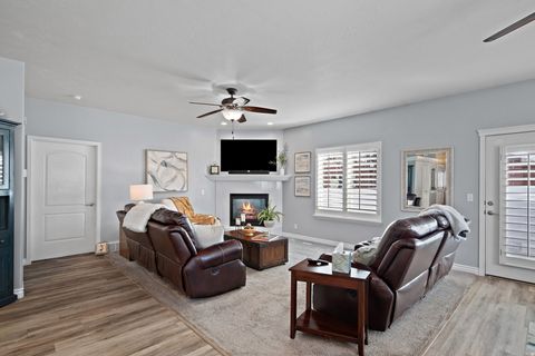 Tiny photo for 1693 W PEACEFUL VIEW WAY Way W, South Jordan, UT 84095 (MLS # 2137775)
