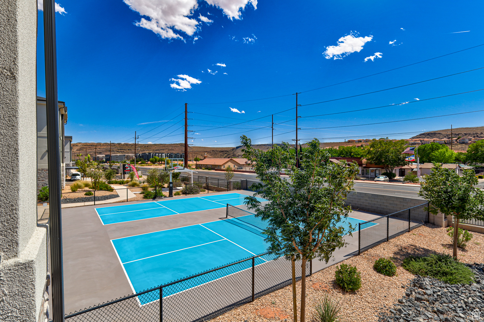 RED VISTA CONDOMINIUMS - Residential