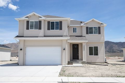 Photo of 2800 N CHOKECHERRY DRIVE LOT Dr #7042, Eagle Mountain, UT 84005 (MLS # 2159523)