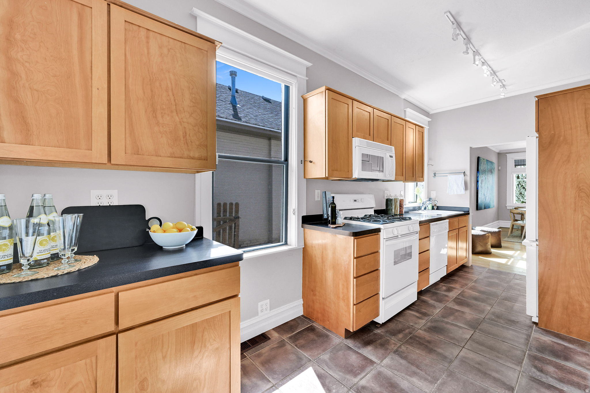 9TH & 9TH - Residential