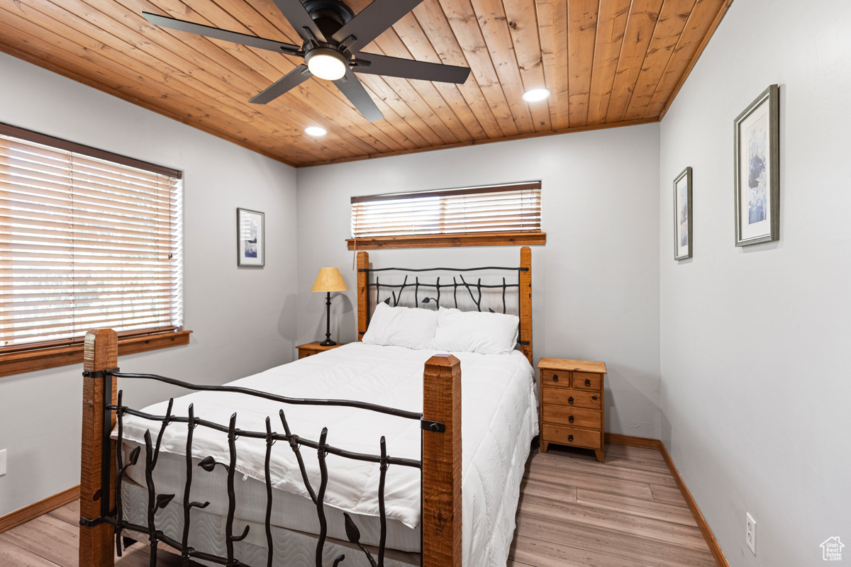 BEAR HOLLOW VILLAGE SUBDIVISION - Residential