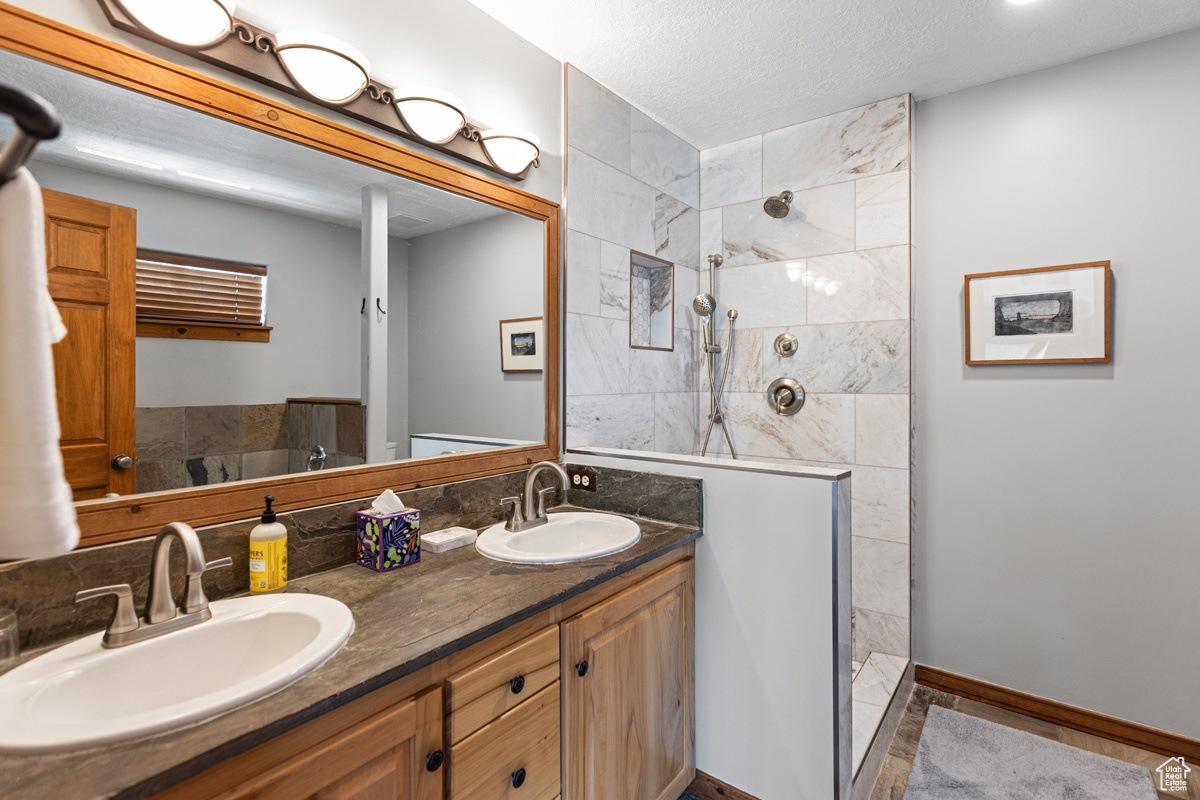 BEAR HOLLOW VILLAGE SUBDIVISION - Residential