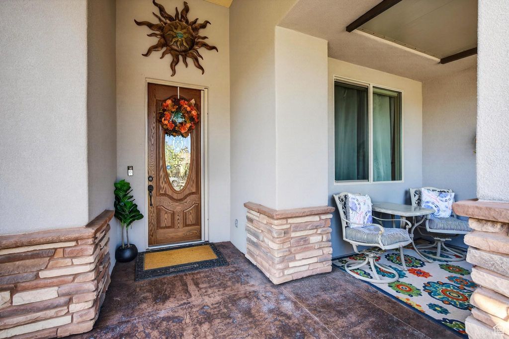 Photo of 567 N LA RUTA DR, Washington, UT 84780 (MLS # 2118908)