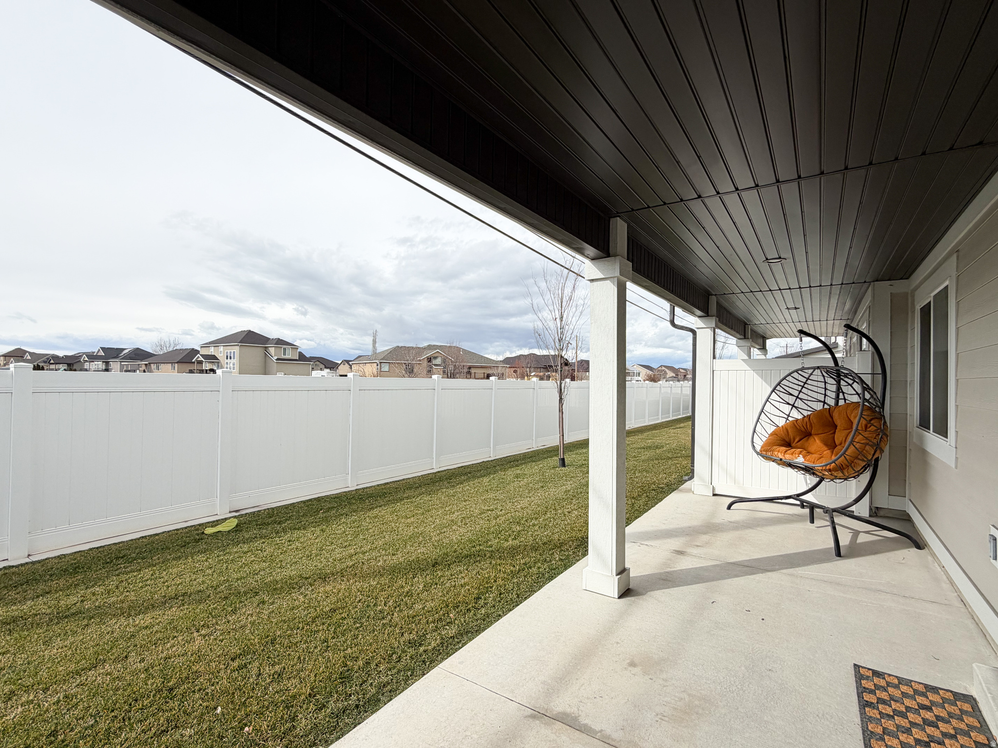 ELLIE'S LANDING - Residential