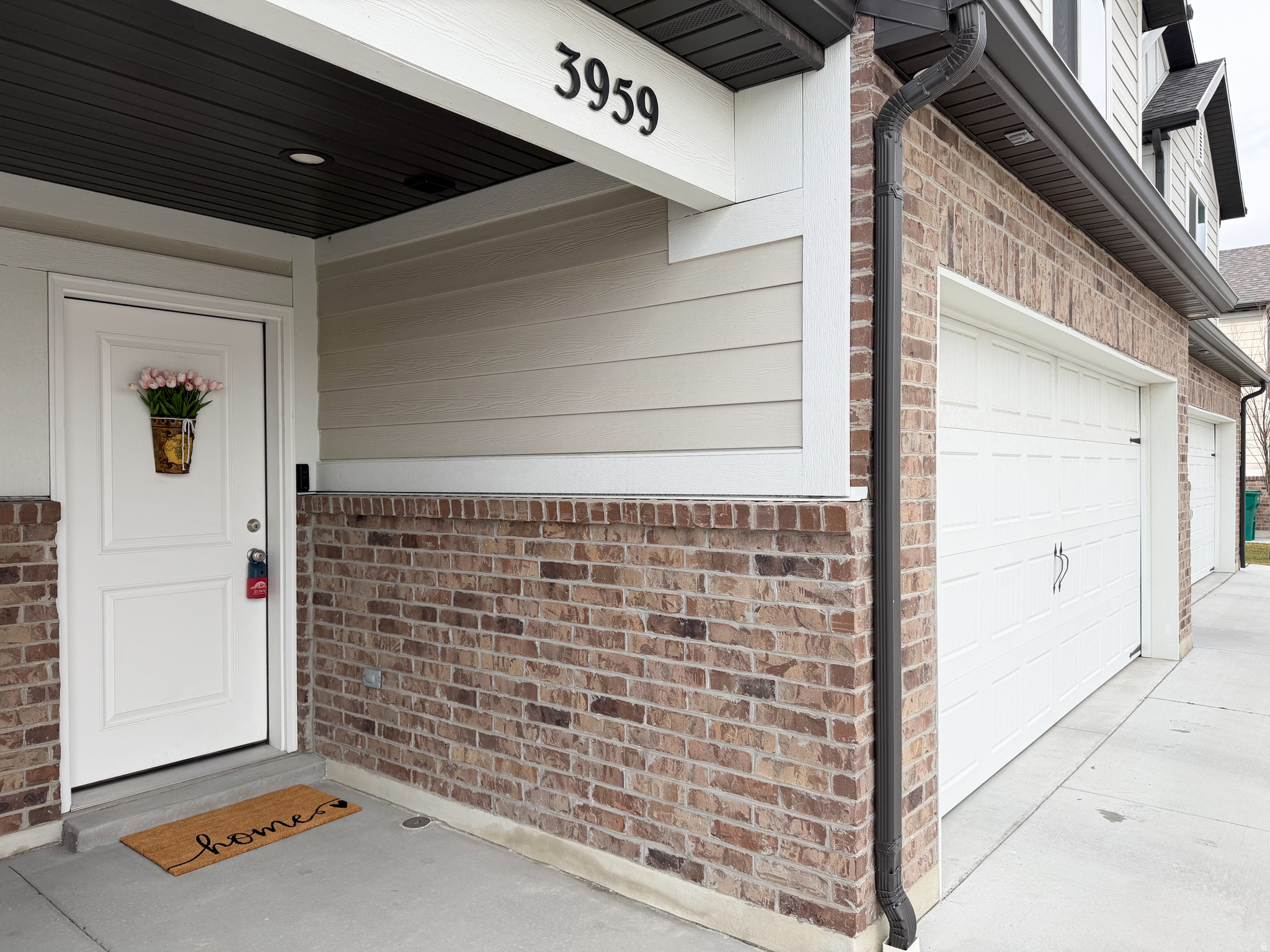 ELLIE'S LANDING - Residential