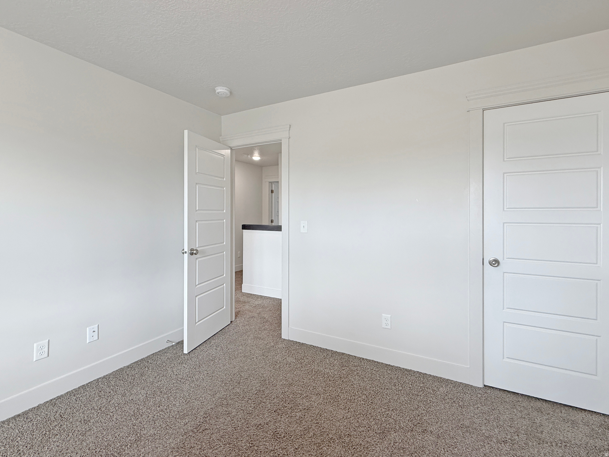 ELLIE'S LANDING - Residential